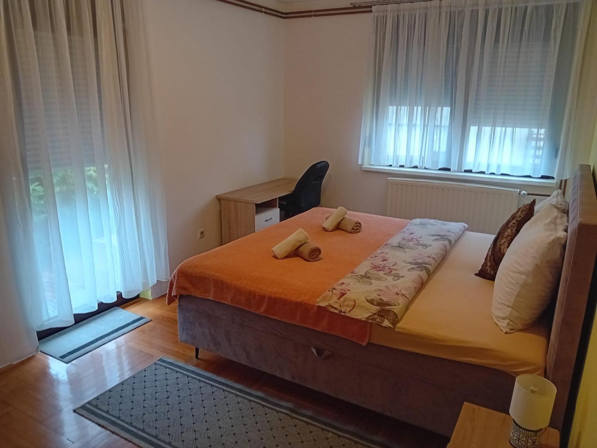 Apartments & Rooms 4 Rijeke Карловац Экстерьер фото